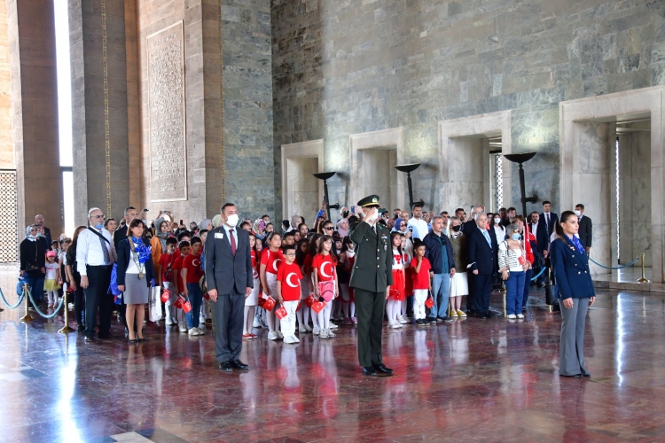 Başkent RK ile Saime Kadın İÖO öğrencileri birlikte Anıtkabir ziyareti. 28.04.2022